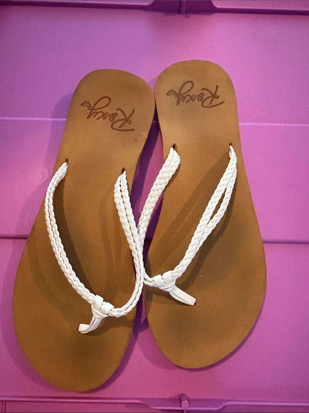 Roxy flip flops
